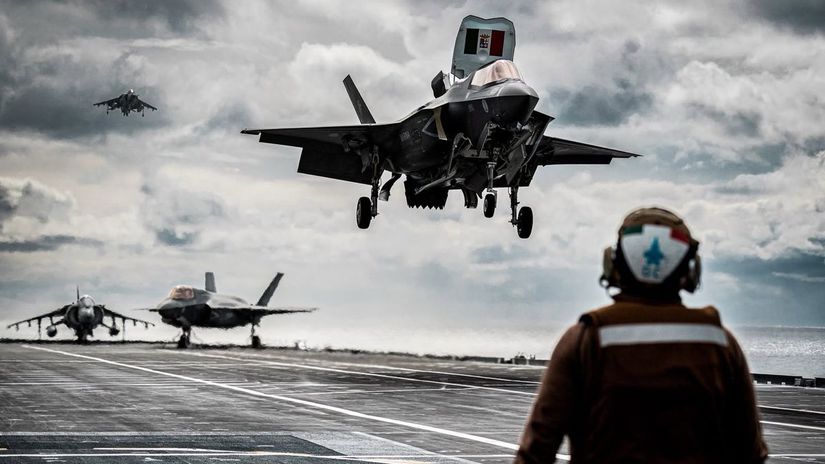NATO, stíhačky,  F-35B Lightning II, lietadlová...