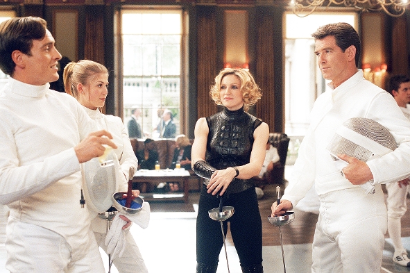 James Bond: Dnes neumieraj